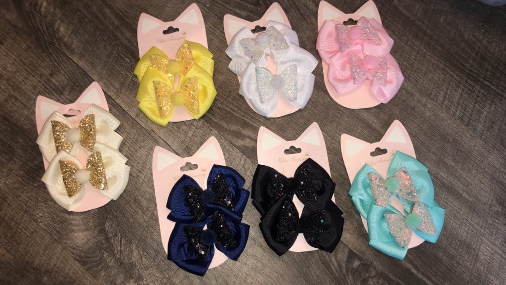 Sparkly 2 pack bows