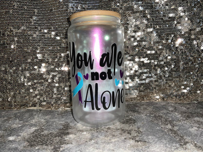 YOU ARE NOT ALONE NEVER GIVE UP Print -Rainbow Shimmer Colorful Haze Glass Tumbler (Pink)