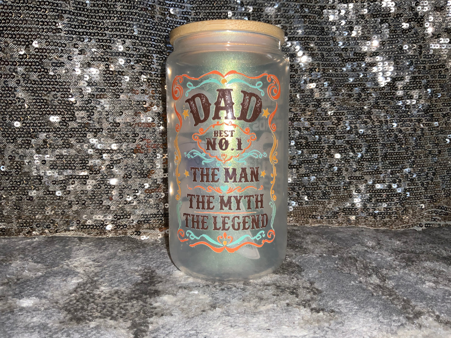 DAD, THE MAN, THE MYTH, THE LEGEND "DADS WITH BEARDS ARE THE BEST "Print -Rainbow Shimmer Colorful Haze Glass Tumbler (Green)